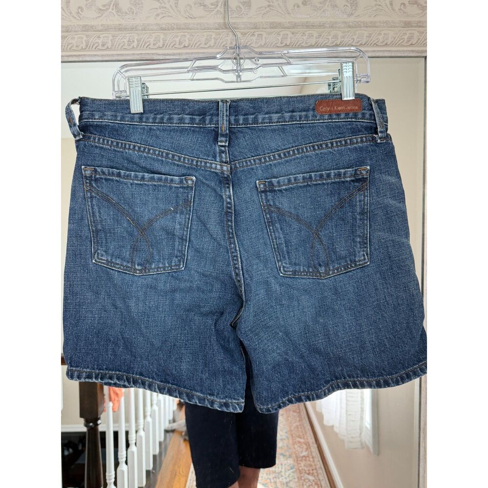 Classic Calvin Klein Denim Shorts, Medium Wash, High Rise, Mom Shorts, Size 10 - Picture 6 of 6